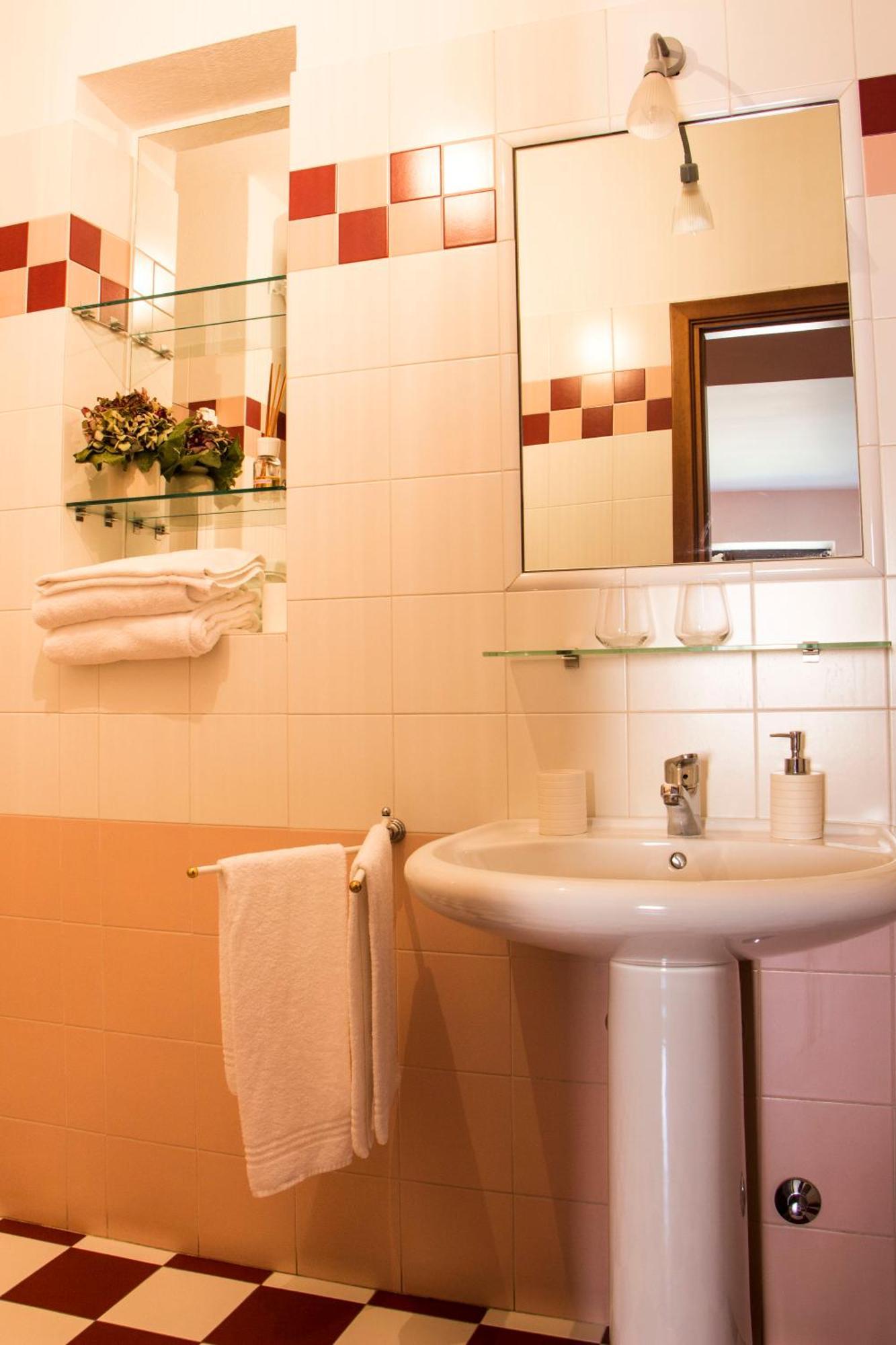 L'Aromatario Bed and Breakfast Neive Buitenkant foto